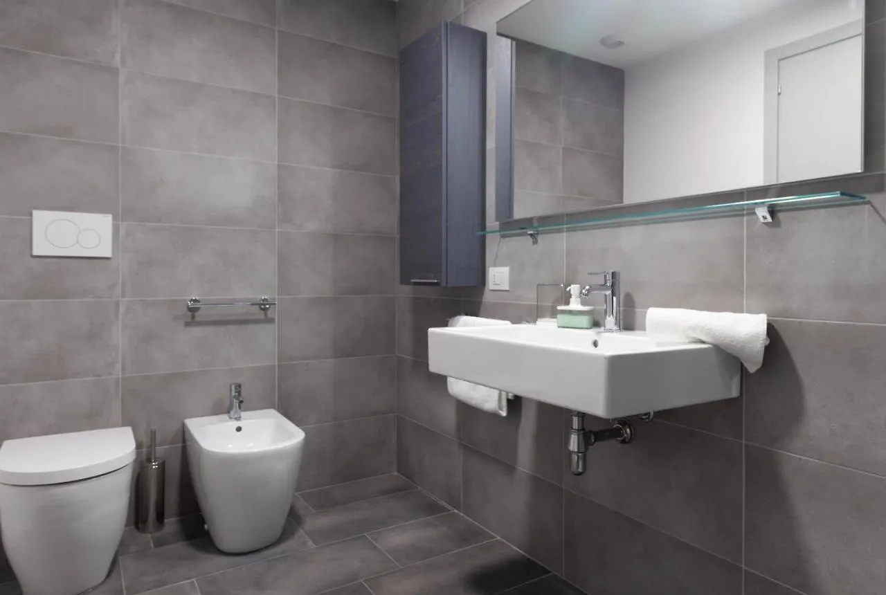 לקו Lime Apartment - Affitti Brevi Italia