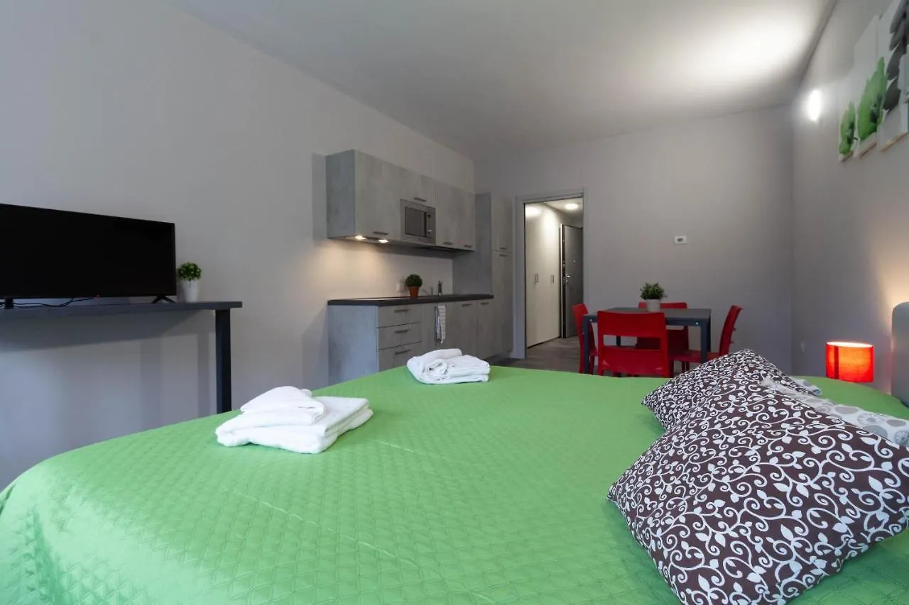 לקו Lime Apartment - Affitti Brevi Italia