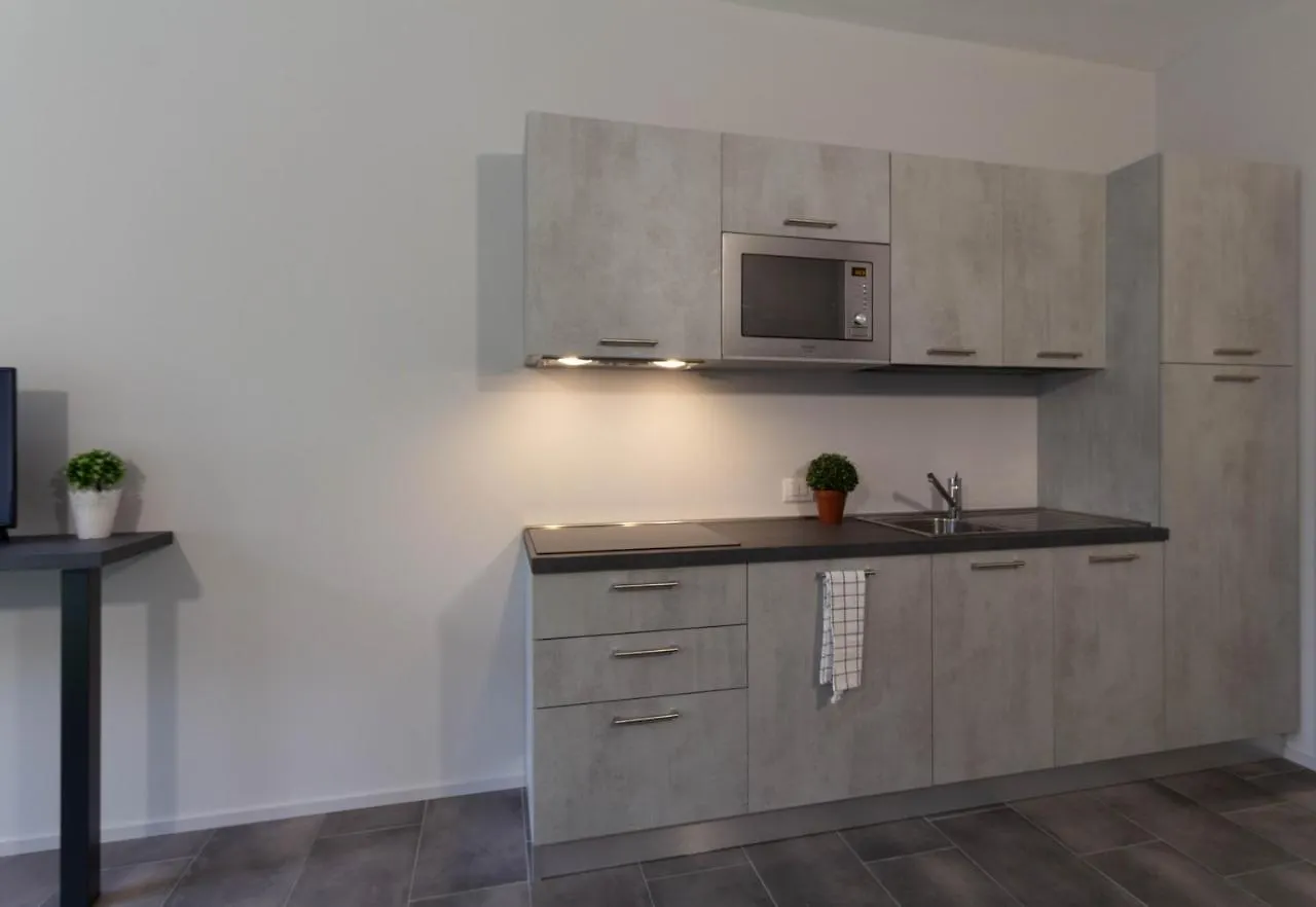 לקו Lime Apartment - Affitti Brevi Italia
